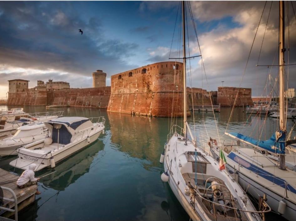 Ferienwohnung Onda Di Porta A Mare Livorno Exterior foto